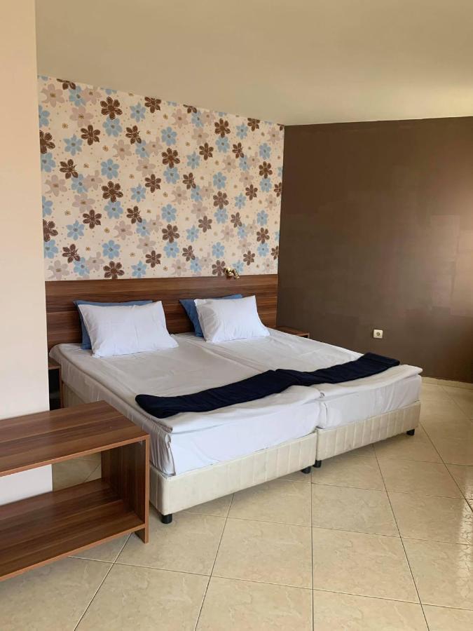 فارنا Семеен Хотел Брилянс - Family Hotel Brilliance المظهر الخارجي الصورة