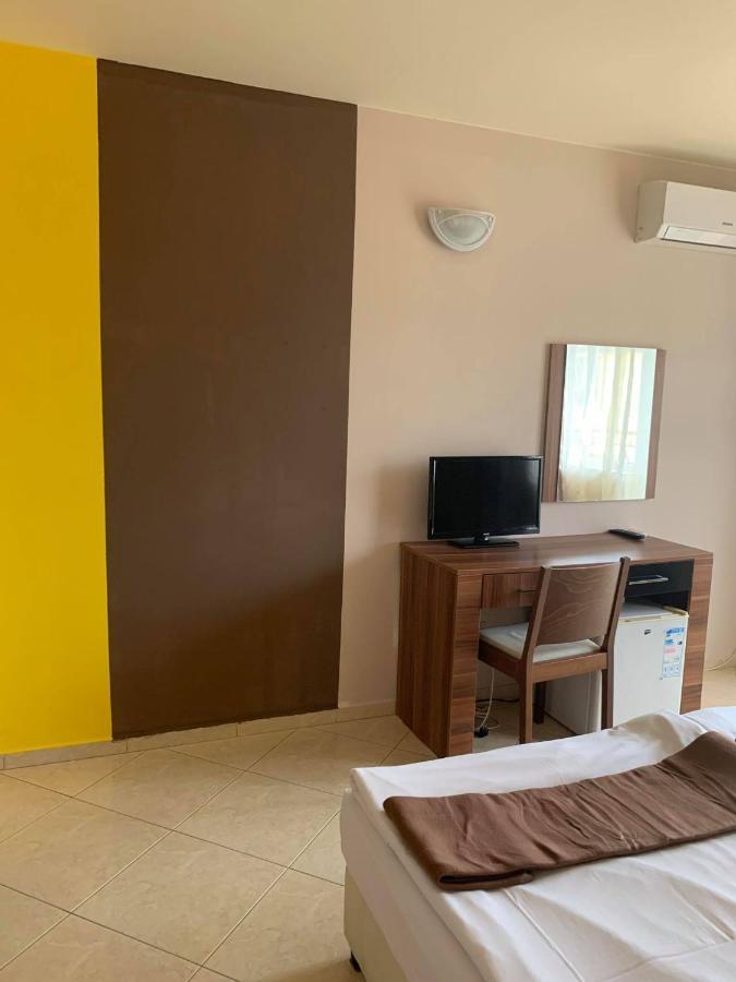 فارنا Семеен Хотел Брилянс - Family Hotel Brilliance المظهر الخارجي الصورة