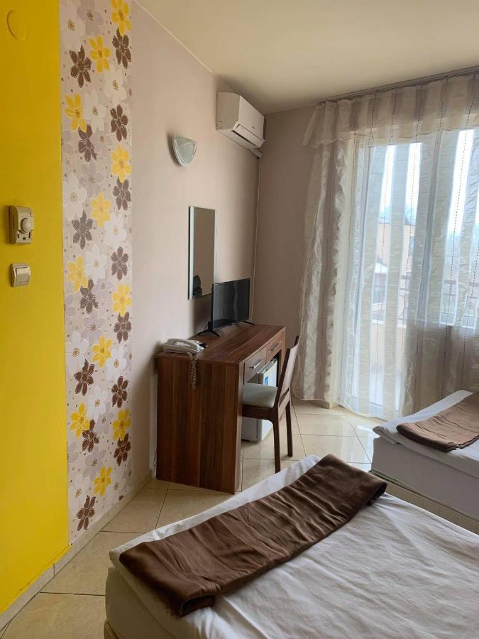 فارنا Семеен Хотел Брилянс - Family Hotel Brilliance المظهر الخارجي الصورة