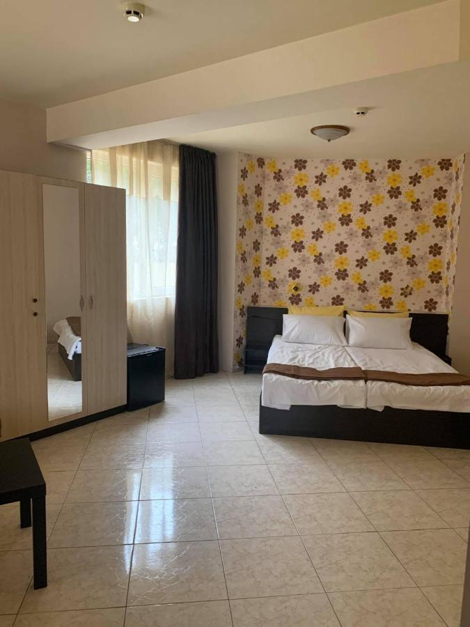 فارنا Семеен Хотел Брилянс - Family Hotel Brilliance المظهر الخارجي الصورة