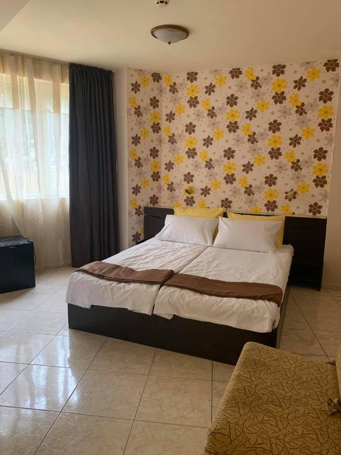 فارنا Семеен Хотел Брилянс - Family Hotel Brilliance المظهر الخارجي الصورة
